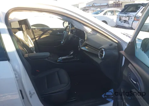 2024 Chevrolet Trax Fwd Activ z USA, uszkodzony, nr VIN KL77LKE24RC017338